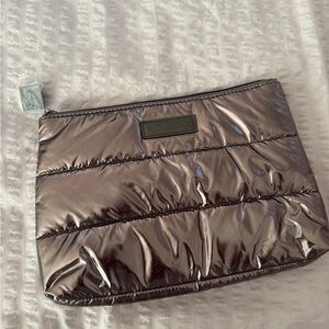 SkinCeuticals Metallic Makeup Bag